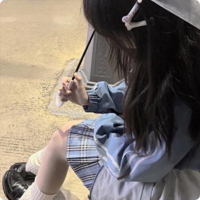 毕业当天就捡了个总裁